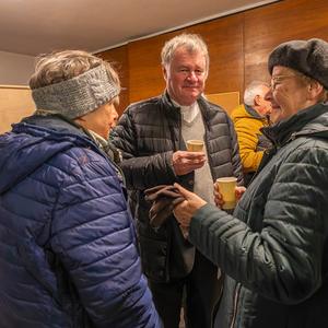 anschließend Austausch mit Bischof Manfred Scheuer  bei Tee, Kaffee und Kipferl